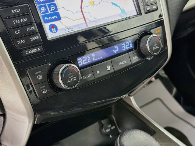 Used 2015 Nissan Altima 2.5 SL FWD image 16