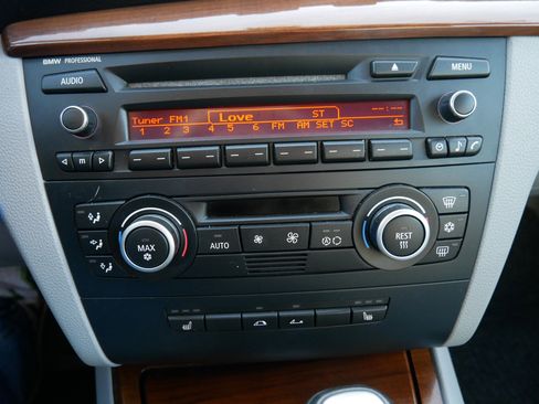 Used 2008 BMW 128i Convertible image 27