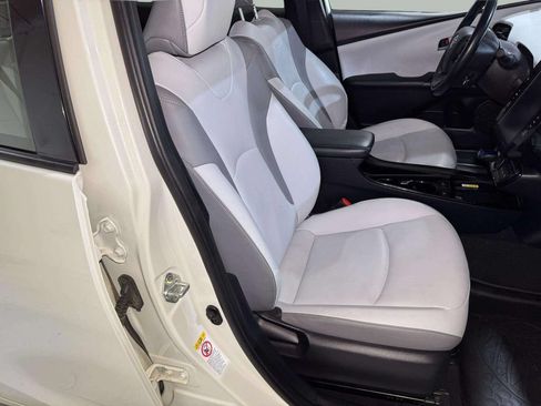 Used 2020 Toyota Prius Prime XLE FWD image 24