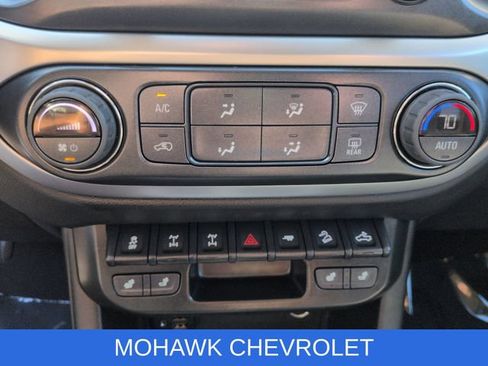 Used 2022 Chevrolet Colorado ZR2 AWD/4WD image 17