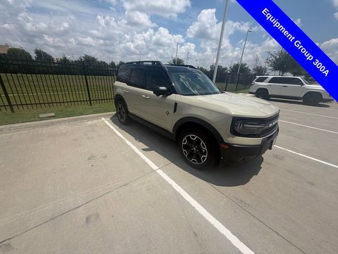 Used 2025 Ford Bronco Sport Outer Banks w/ Outer Banks Tech Package+ AWD/4WD image 9