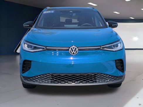 Certified 2025 Volkswagen ID.4 Pro S w/ ID.4 Black Package image 8