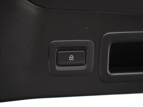 Used 2023 MAZDA MAZDA3 s image 16