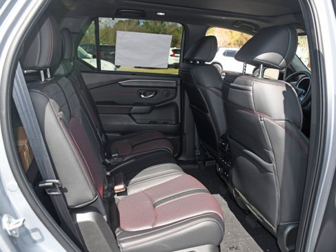 New 2026 Honda Pilot Black Edition image 10