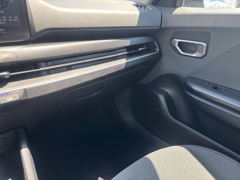 Used 2025 Kia K4 FWD image 29