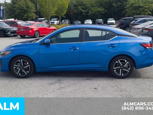 Used 2024 Nissan Sentra SV FWD image 10