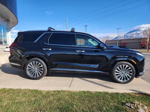 Used 2024 Hyundai Palisade Calligraphy image 4