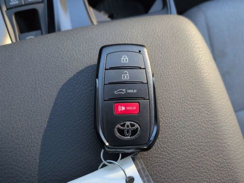 Used 2026 Toyota Camry LE w/ Convenience Package FWD image 27