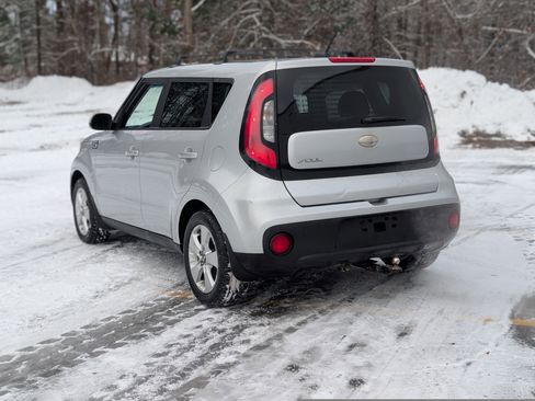 Used 2018 Kia Soul image 8