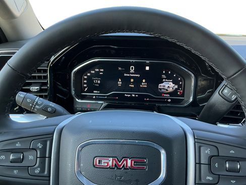 Used 2025 GMC Sierra 1500 Elevation AWD/4WD image 12