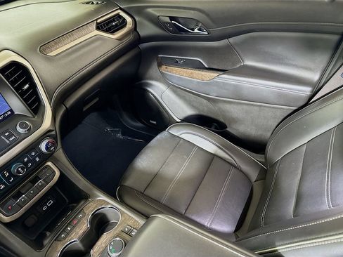 Used 2023 GMC Acadia Denali FWD image 22