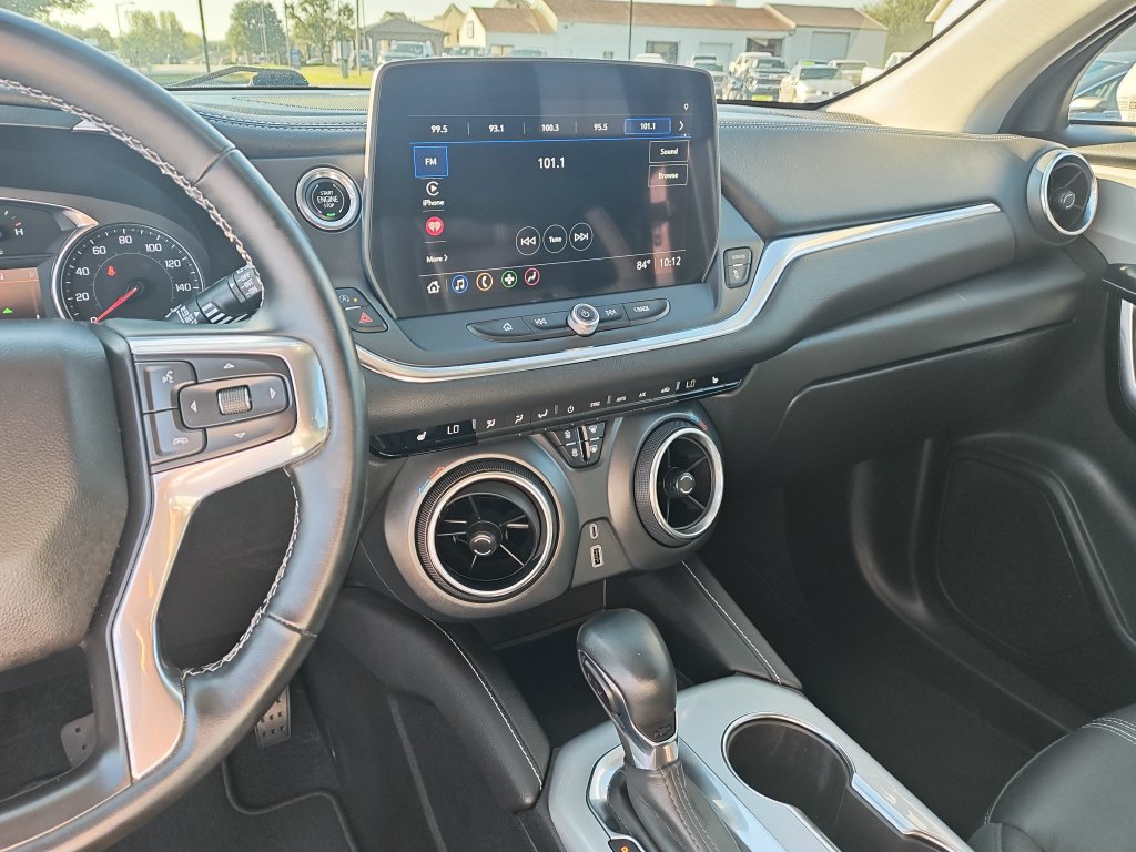 Used 2024 Chevrolet Blazer LT FWD image 20