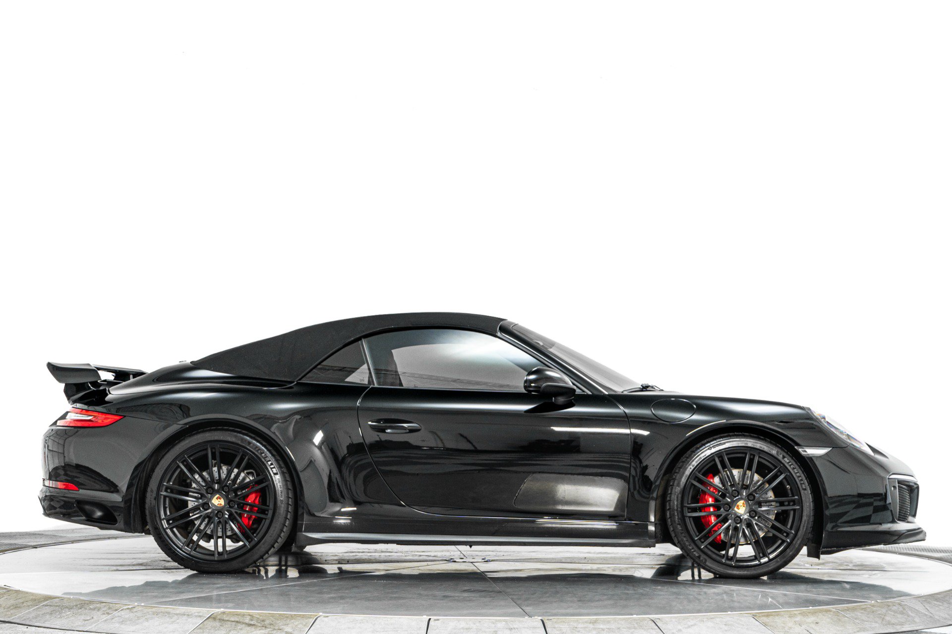 Used 2018 Porsche 911 Carrera 4S AWD/4WD image 9