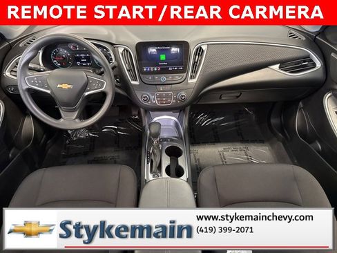 Used 2024 Chevrolet Malibu LT image 2