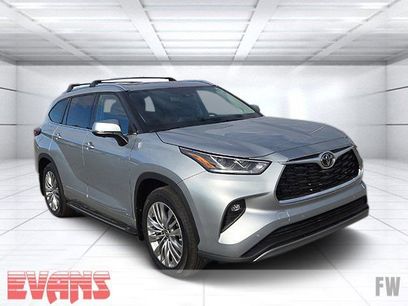 Used 2025 Toyota Highlander Platinum
