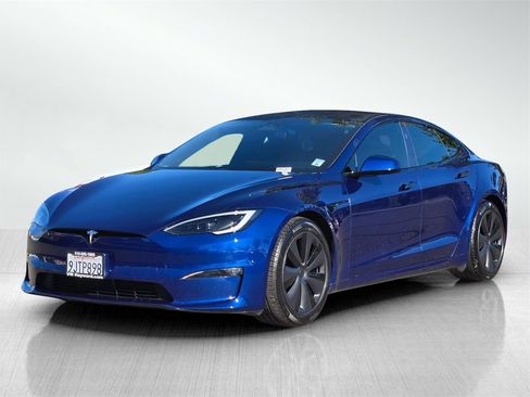 Used 2023 Tesla Model S Standard Range image 8