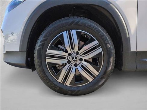 Used 2024 Mercedes-Benz EQB 250+ image 25