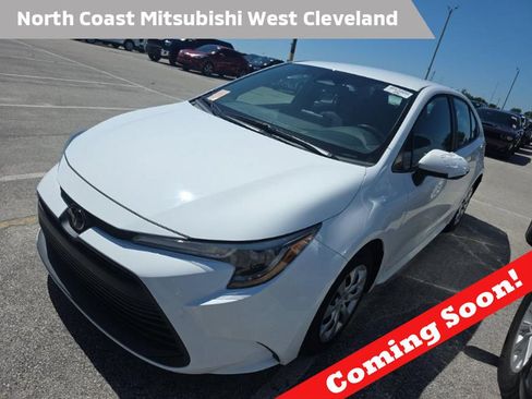 Used 2023 Toyota Corolla LE FWD image 1