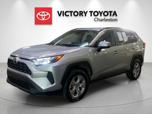 Used 2023 Toyota RAV4 XLE AWD/4WD image 1