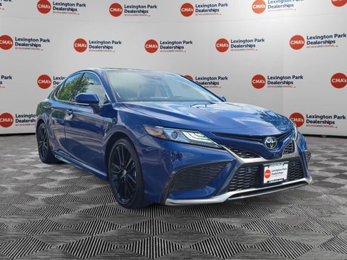 Used 2024 Toyota Camry XSE w/ Navigation Package FWD image 1