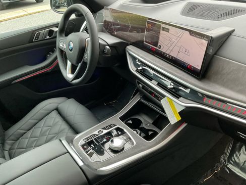 Certified 2025 BMW X5 xDrive40i w/ Executive Package image 32