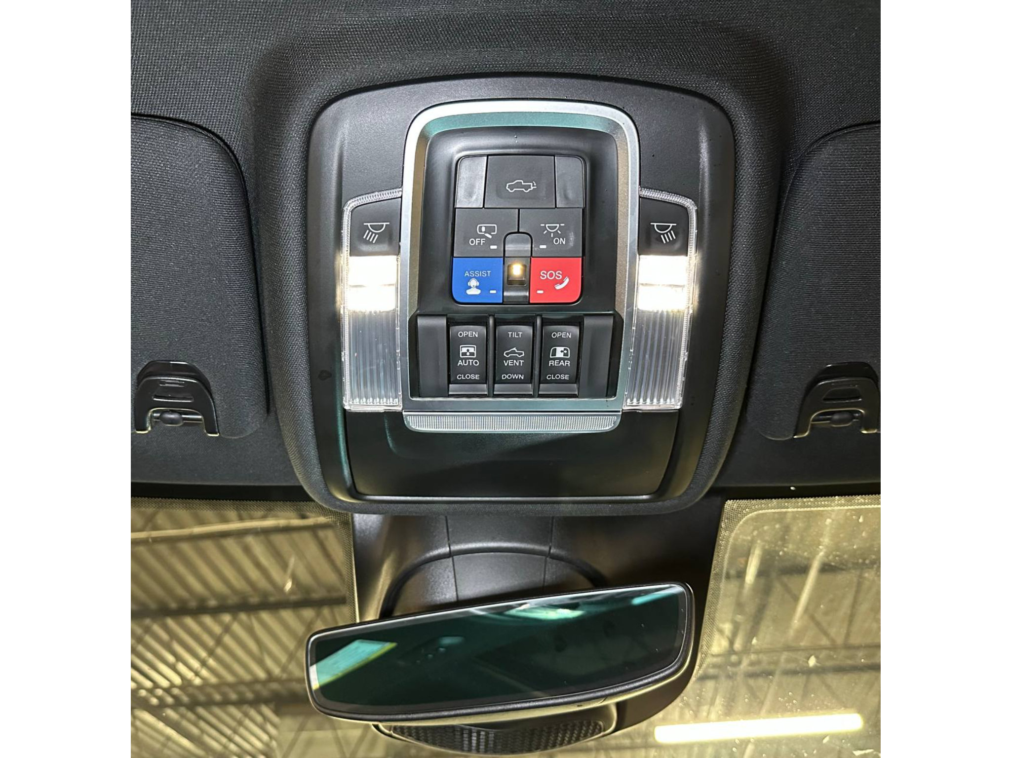 Used 2023 RAM 3500 Laramie AWD/4WD image 35