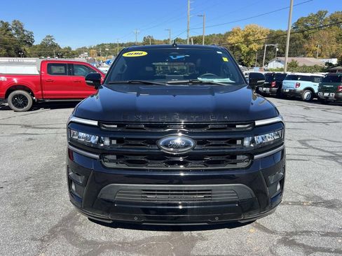 Used 2024 Ford Expedition Limited image 2