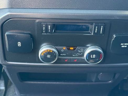 Used 2019 Ford Expedition Limited w/ Equipment Group 303A AWD/4WD image 17