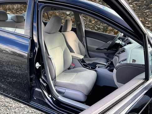Used 2012 Honda Civic LX image 7