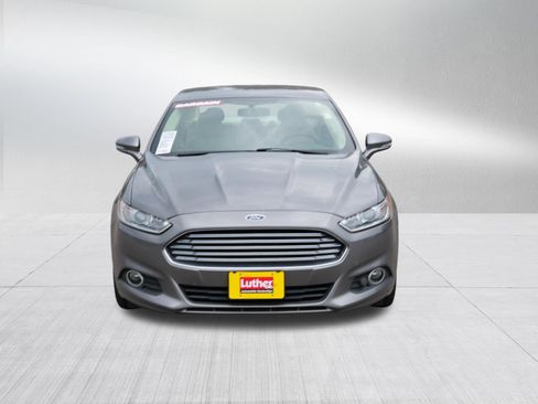 Used 2014 Ford Fusion SE w/ Equipment Group 202A FWD image 2