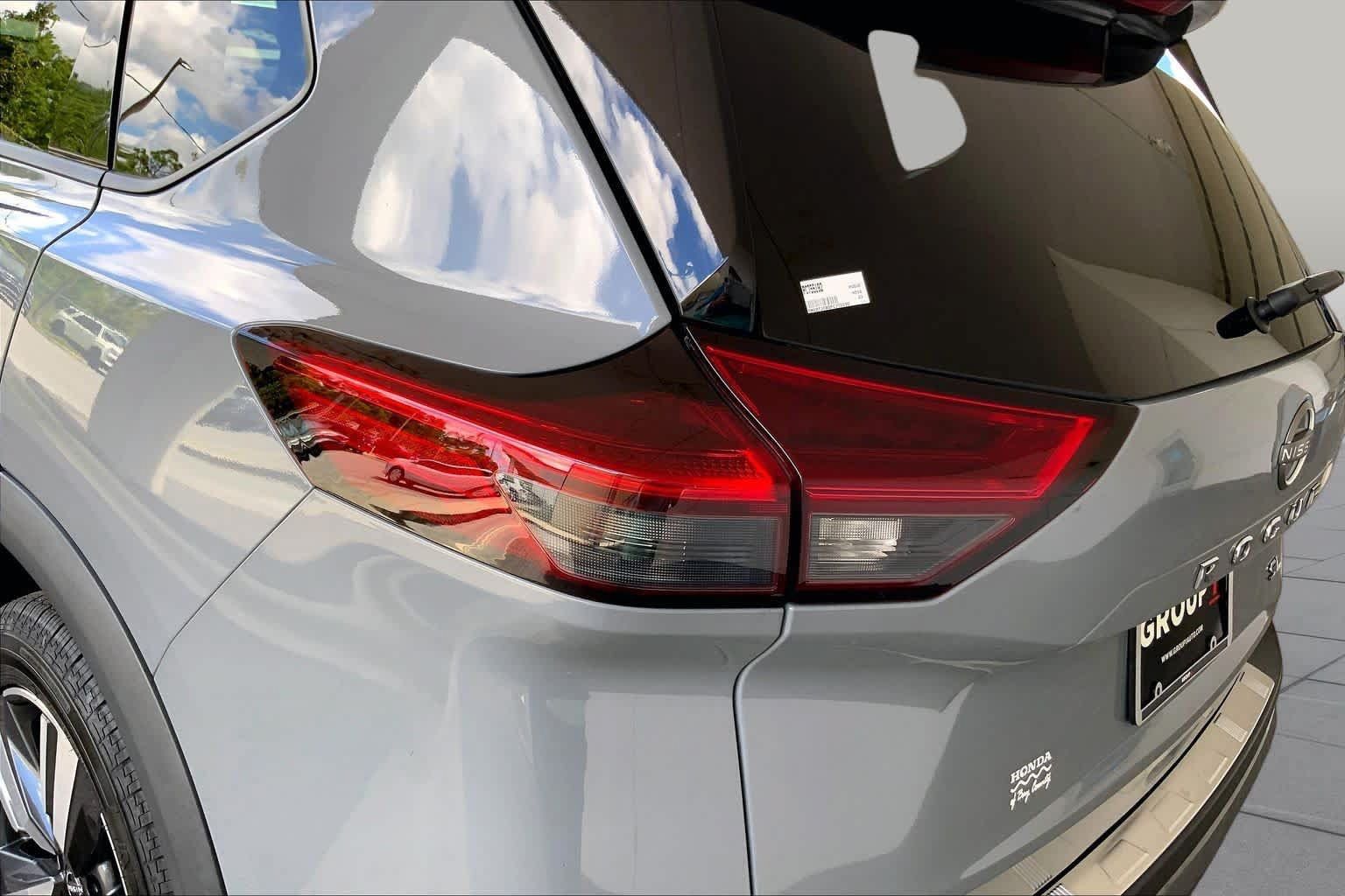 Used 2023 Nissan Rogue SL w/ SL Premium Package FWD image 28