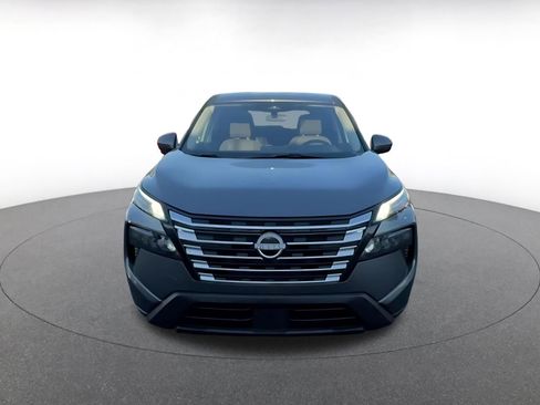 Used 2025 Nissan Rogue SV image 4