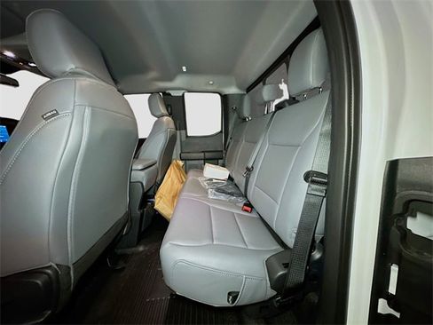 New 2025 Ford F550 4x4 Supercab Super Duty image 15