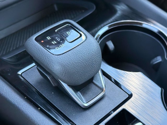 Certified 2026 Nissan Rogue S FWD image 24