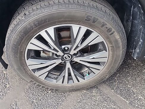 Used 2021 Nissan Rogue SV image 4