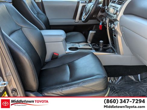 Used 2011 Toyota 4Runner SR5 w/ Premium Pkg w/Leather image 34