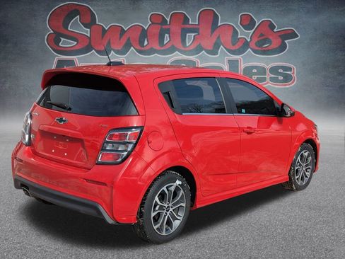 Used 2020 Chevrolet Sonic LT w/ Convenience Package image 6