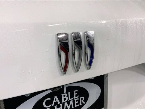 Used 2025 Buick Envision Preferred image 32