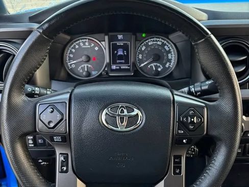 Used 2019 Toyota Tacoma TRD Pro AWD/4WD image 11