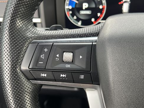 Used 2023 Mitsubishi Outlander AWD image 30