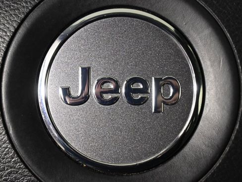 Used 2019 Jeep Cherokee Limited AWD/4WD image 36