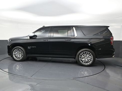 Used 2023 Chevrolet Suburban Premier w/ Max Trailering Package RWD image 2