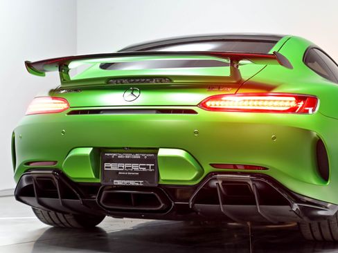 Used 2018 Mercedes-Benz AMG GT R Coupe image 76