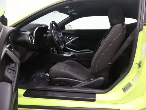 Used 2019 Chevrolet Camaro LT image 11