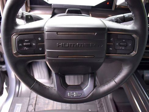 Used 2024 GMC Hummer EV 3X w/ LPO, Illumination Package AWD/4WD image 16