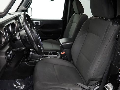 Used 2020 Jeep Wrangler Sport AWD/4WD image 16