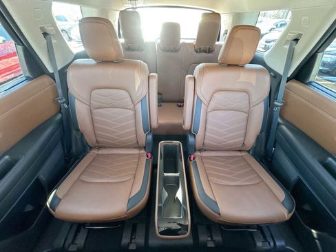 Used 2023 Nissan Pathfinder Platinum image 13