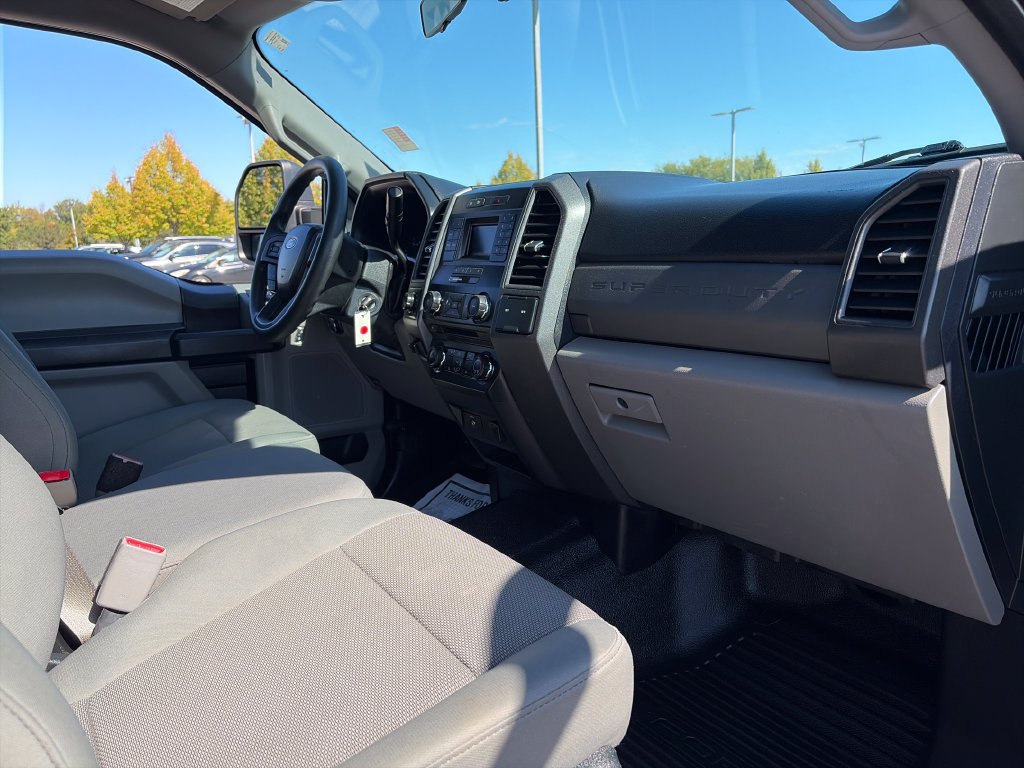 Used 2017 Ford F250 XL w/ Power Equipment Group AWD/4WD image 10