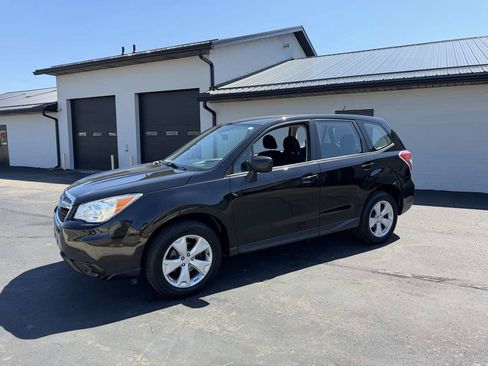 Used 2015 Subaru Forester 2.5i AWD/4WD image 3