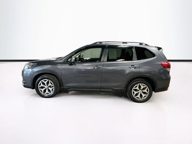Used 2024 Subaru Forester Premium AWD/4WD image 4